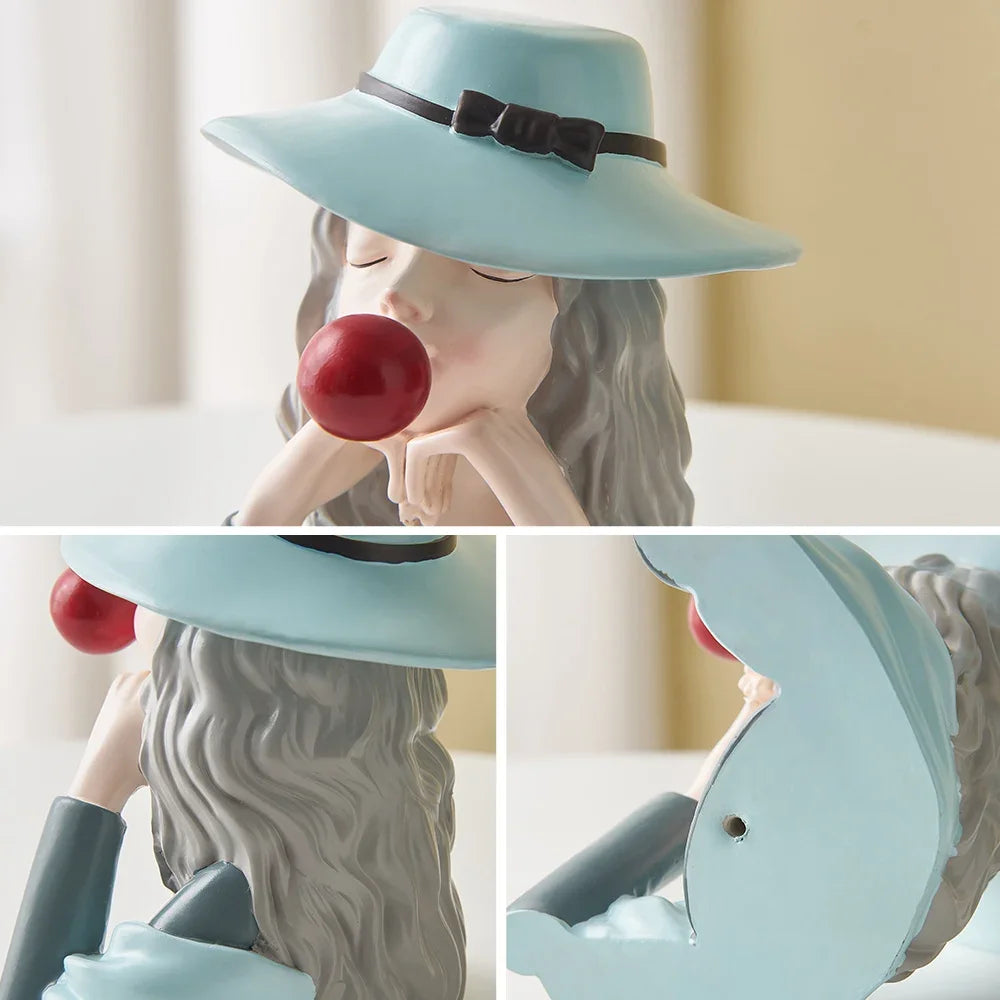 Sculpture Minimaliste de Fille à Bulles avec Chapeau