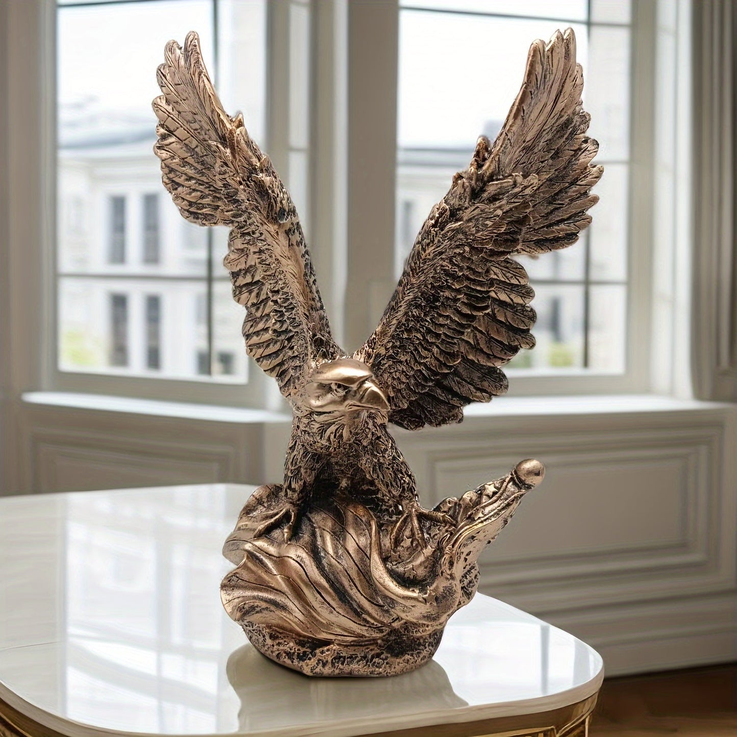 Sculpture d'Aigle en Bronze Impressionnante de Luxe