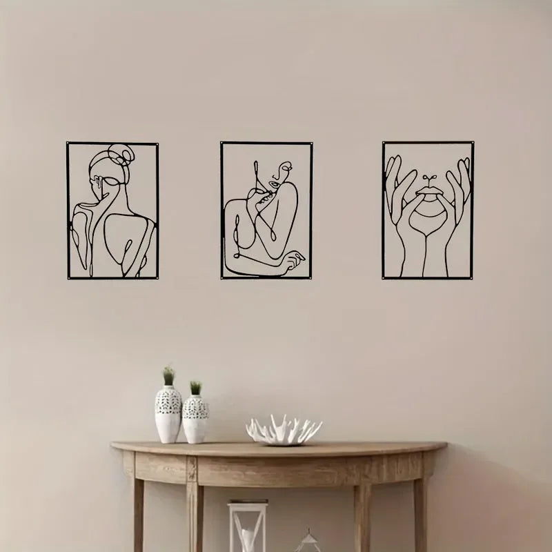 Peinture de Femme Creuse en Métal - Décoration Murale Artistique