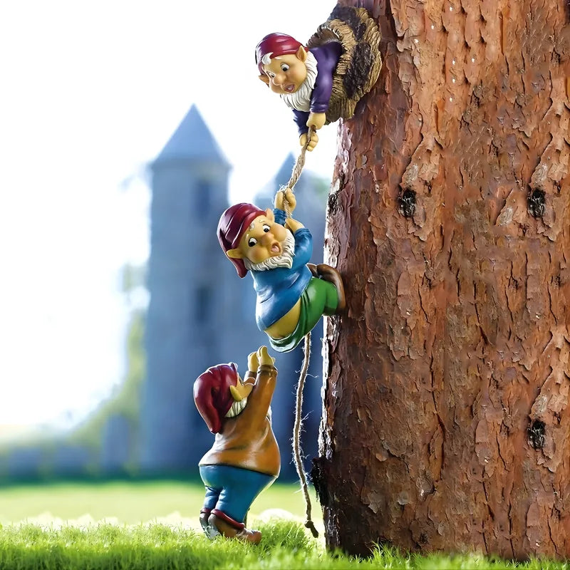 Nains de Jardin Suspendus dans un Arbre - Décoration de Jardin