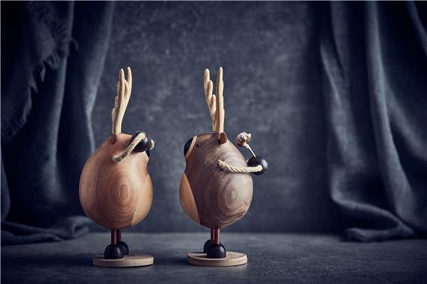 Sculpture Artisanale en Bois - Couple de Cerfs